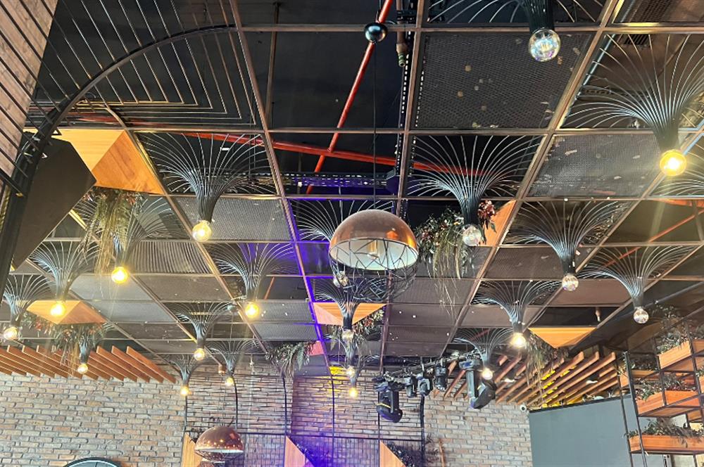 Ümraniye'de Devren Satılık 450m² Cafe, Restoran ve Oyun Salonu
