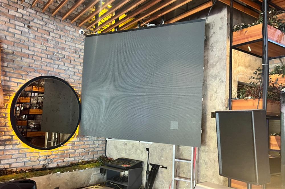 Ümraniye'de Devren Satılık 450m² Cafe, Restoran ve Oyun Salonu