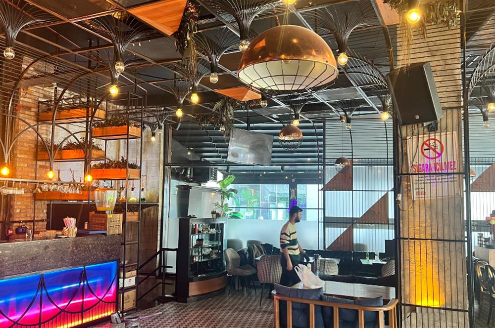 Ümraniye'de Devren Satılık 450m² Cafe, Restoran ve Oyun Salonu