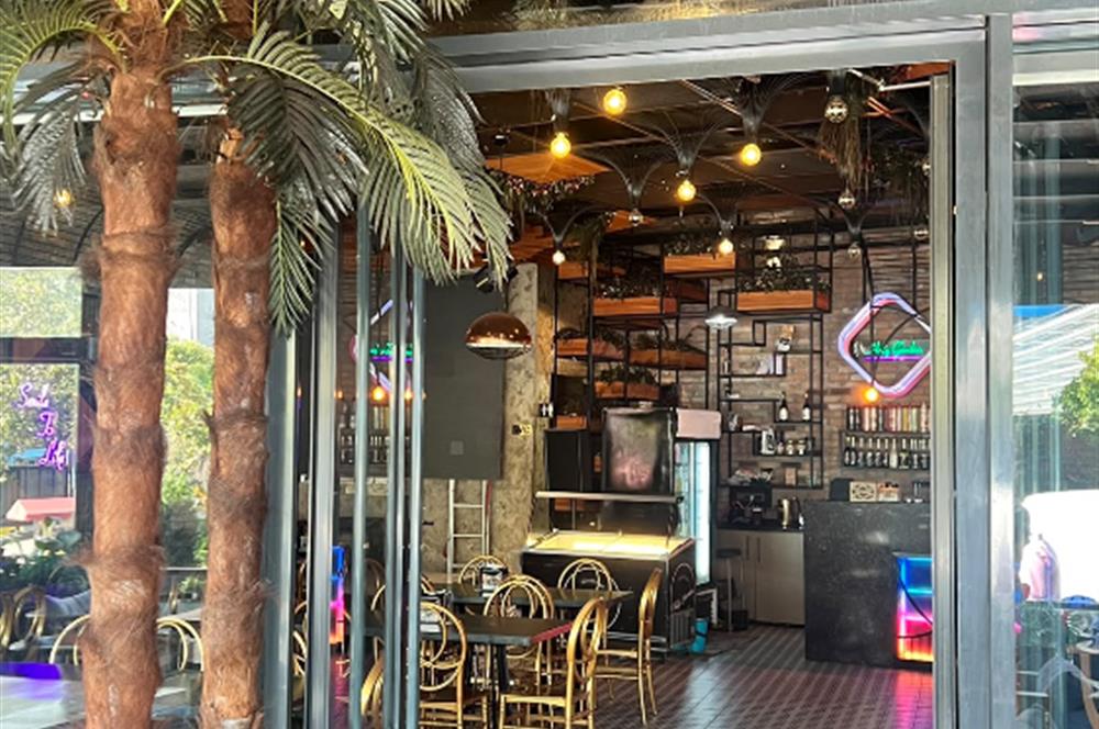 Ümraniye'de Devren Satılık 450m² Cafe, Restoran ve Oyun Salonu