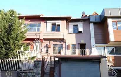 KOŞUYOLU SATILIK MÜSTAKİL İKİ KATLI EV
