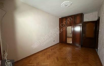 KOŞUYOLU SATILIK MÜSTAKİL İKİ KATLI EV