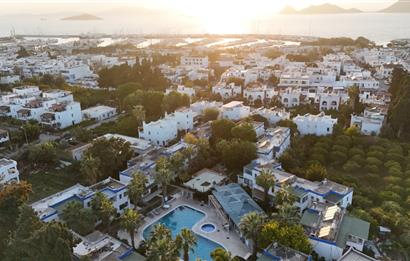 Turgutreis Site içerisinde Ortak Havuzlu 1+1 Daire