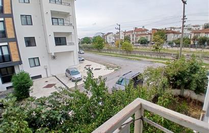 C21 LOCA' DAN ALTIEYLÜLDE İZMİR YOLUNA YAKIN SATILIK 1+1 DAİRE