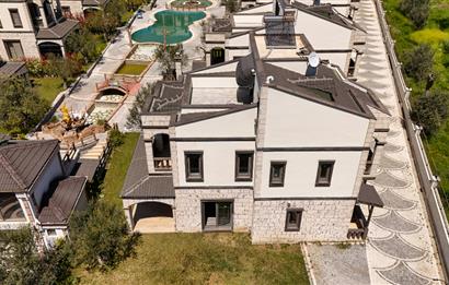 EDREMİT GÜREDE SENFONİ KONAKLARINDA SATILIK LÜKS TAŞ VİLLA