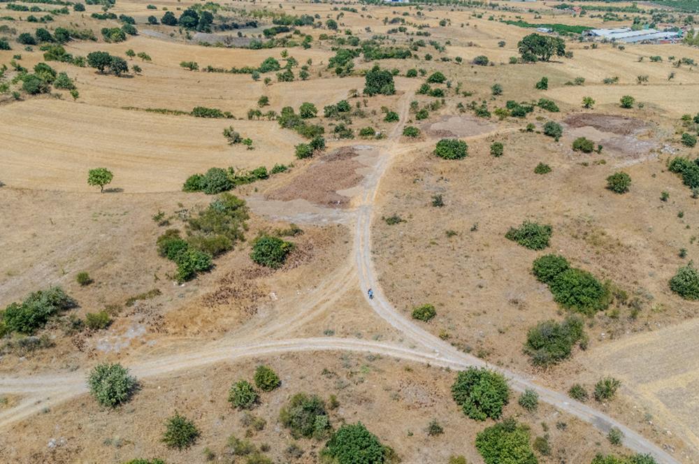 C21.LOCA'DAN BALIKESİR PAMUKÇUDA SATILIK 8000M2 YATIRIMLIK TARLA