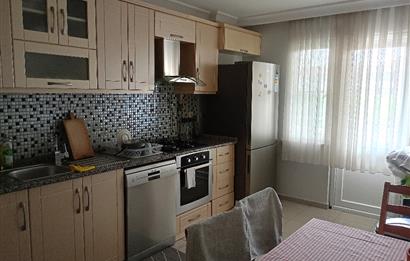 Bahçelievlerde Kiralık Park Manzaralı Arakat Geniş 2+1 Daire