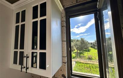 EDREMİT GÜREDE SENFONİ KONAKLARINDA SATILIK LÜKS TAŞ VİLLA