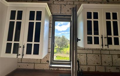EDREMİT GÜREDE SENFONİ KONAKLARINDA SATILIK LÜKS TAŞ VİLLA