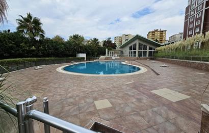 ÇAM KOZA COURT SİTESİNDE GENİŞ KULLANIŞLI 2+1 KİRALIK DAİRE