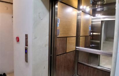C21 LOCA' DAN ALTIEYLÜLDE İZMİR YOLUNA YAKIN SATILIK 1+1 DAİRE