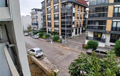 C21 LOCA' DAN ALTIEYLÜLDE İZMİR YOLUNA YAKIN SATILIK 1+1 DAİRE
