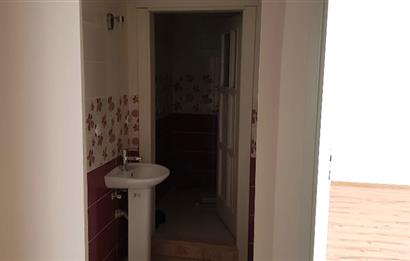 CENTURY21 Bal' dan BAHÇELİEVLERDE KİRALIK 2+1 DAİRE
