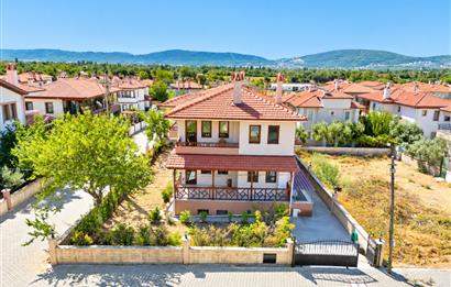 Muğla Menteşe Düğerek Bahçeli Tam Müstakil 5+1 Villa
