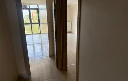 Maltepe Zümrütevler’de Caddeüstü Kiralık Daire