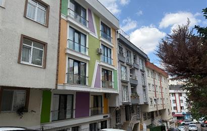 Maltepe Zümrütevler’de Caddeüstü Kiralık Daire