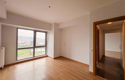 İSTANBUL 216 2.ETAP B BLOK'TA EBEVEYN BANYOLU 2+1 SATILIK