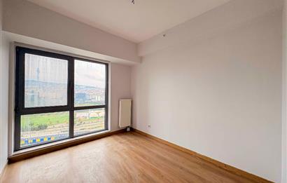 İSTANBUL 216 2.ETAP B BLOK'TA EBEVEYN BANYOLU 2+1 SATILIK