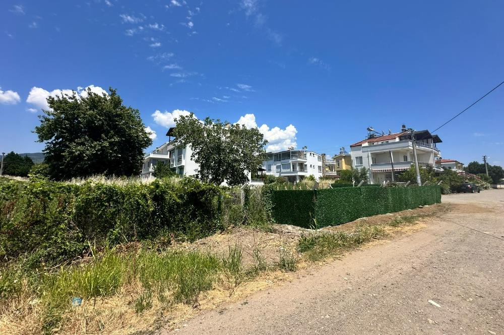 C21 Bal'dan Küçükkuyu'da Denize Komşu Emsalsiz Satılık Arsa