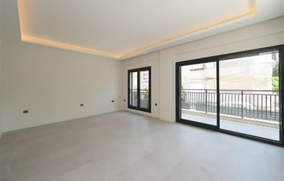 C21 Bal'dan Atatürk Mahallesinde Asansörlü 4 Katlı Lüks Villa