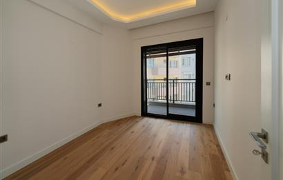 C21 Bal'dan Atatürk Mahallesinde Asansörlü 4 Katlı Lüks Villa