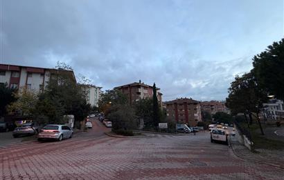ÜSKÜDAR BAĞLARBAŞI SOYAK EVLERİ EŞYALI 2+1 KİRALIK DAİRE