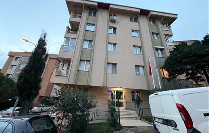 ÜSKÜDAR BAĞLARBAŞI SOYAK EVLERİ EŞYALI 2+1 KİRALIK DAİRE