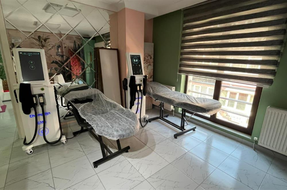 BALIKESİR ÇARŞIDA 3 KATLI DEVREN KİRALIK FIRSAT GÜZELLİK MERKEZİ