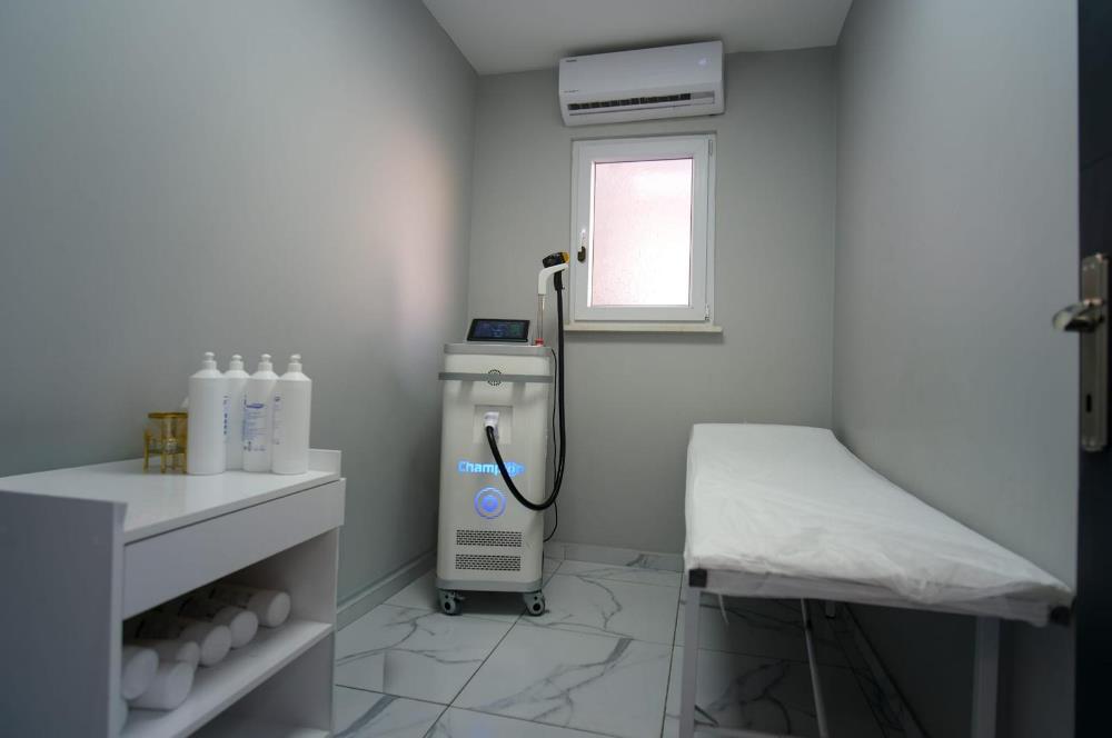 Balıkesir Edremit'te Lüks Devren Kiralık Güzellik Merkezi