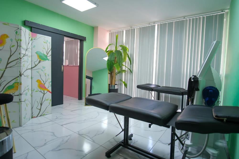 Balıkesir Edremit'te Lüks Devren Kiralık Güzellik Merkezi