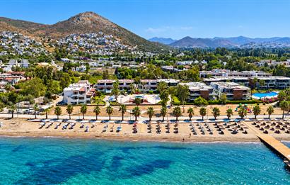 Turgutreis Bahçelievler Denize Sıfır Havuzlu Site İçerisinde Kum Plaja 15 Saniye Mesafede Satılık Deniz Manzaralı Bahçe Katı Daire