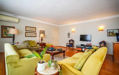 NİŞANTAŞI'NA YÜRÜME MESAFESİNDE OTOPARKLI 4+1 DAİRE